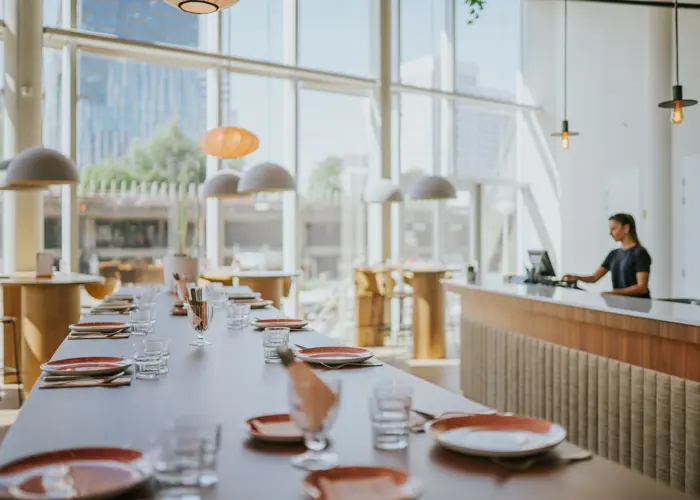 Voorkomen en omgaan met horeca faillissementen: tips en inzichten