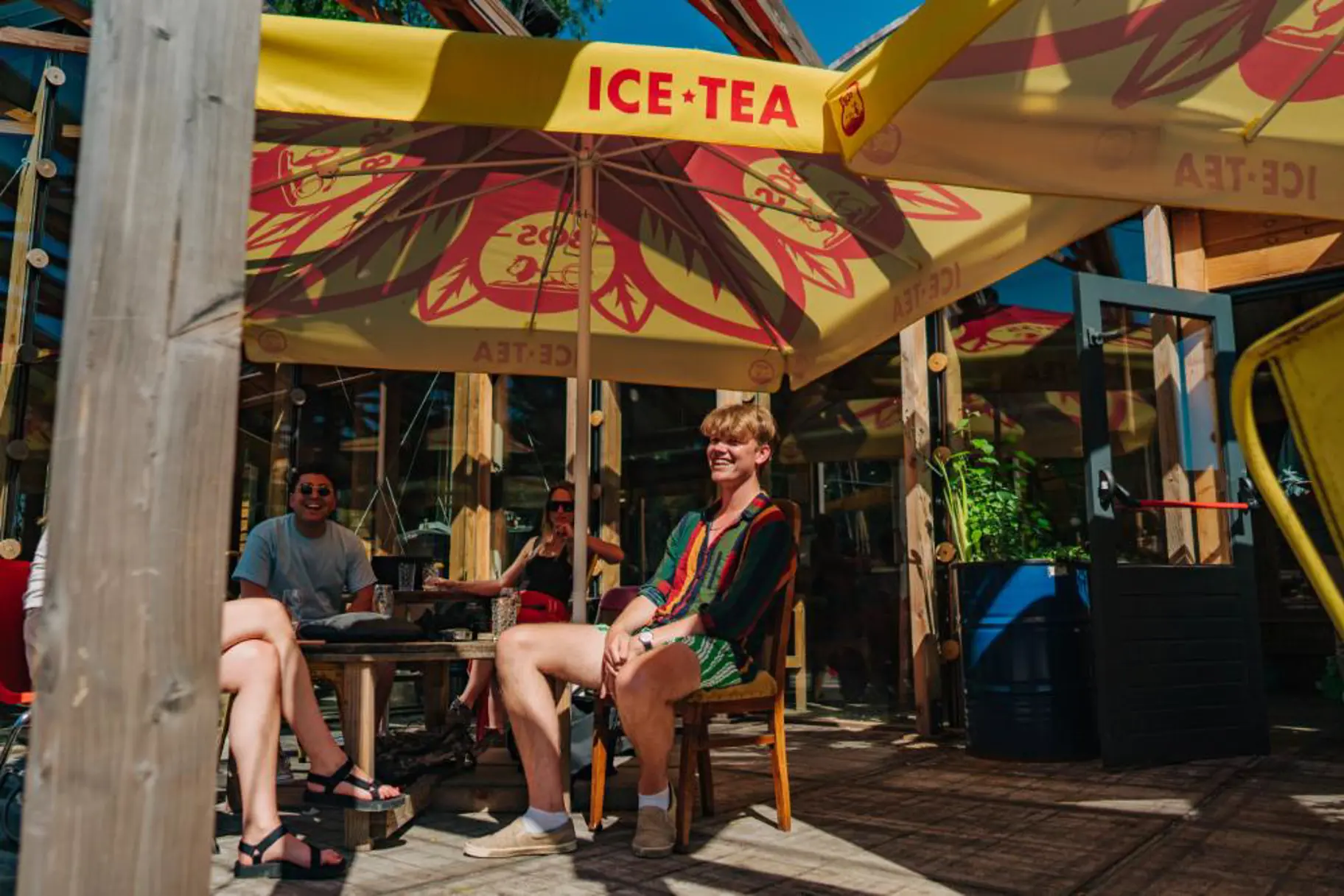 Foto van terras de Achtertuin